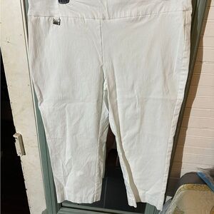 White Cropped Pants